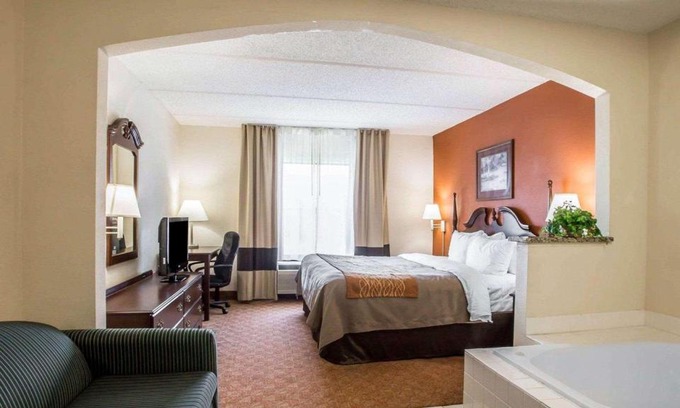 Valley Falls Hotel | Comfort Inn & Suites Spartanburg North