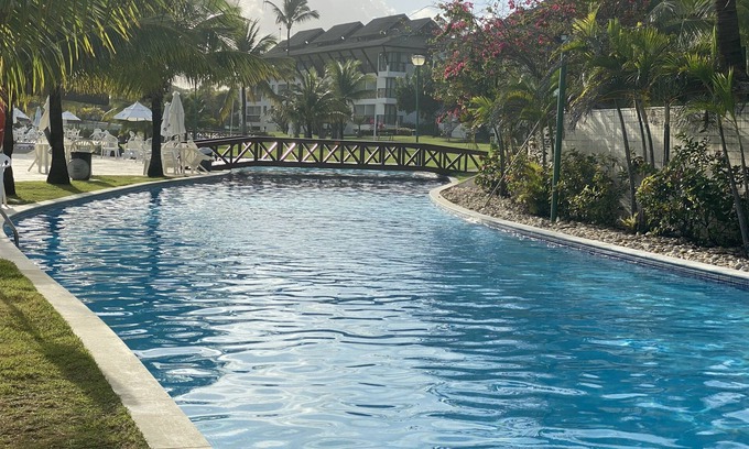Porto de Galinhas Resort | Comfort, security, swimming pool of approximately 3,300m2, with jacuzzis.