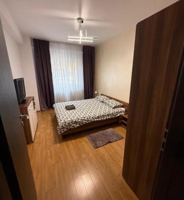 Bucharest Apartment | Comfort Stay Apartment - Free Parking & Wi-Fi