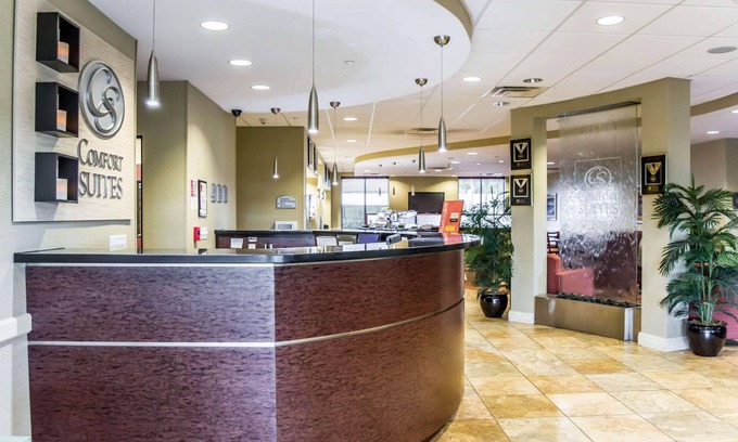 Port Malabar Hotel | Comfort Suites Palm Bay - Melbourne