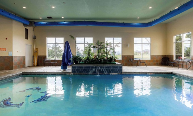 Troy Hotel | Comfort Suites Troy-I75