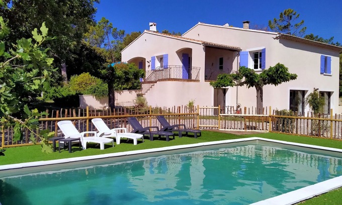 Montsegur-sur-Lauzon House | Comfortable accommodation in Drôme Provençale