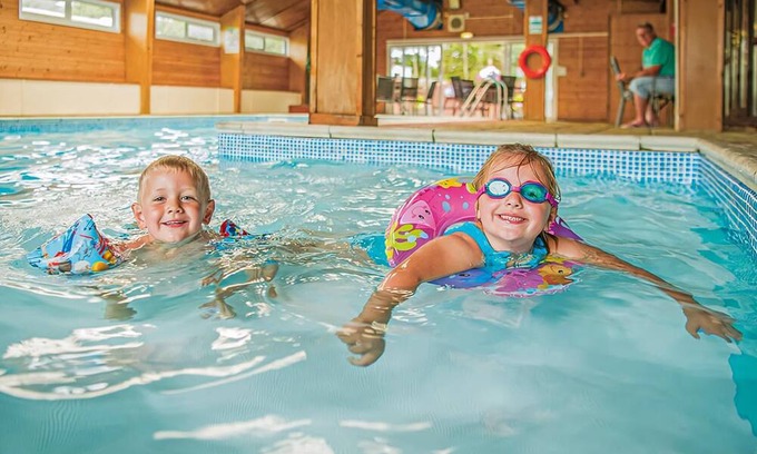 Ludchurch House | Comfortable and spacious 12ft-wide caravan with one double and one twin.