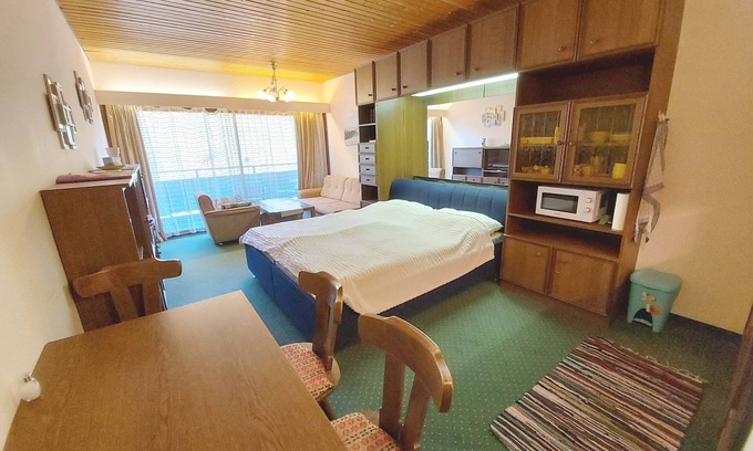 Tauplitz Apartment | Comfortable apartment with balcony and pool in Tauplitz