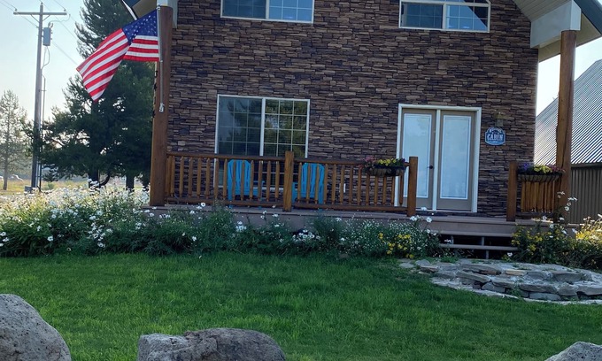 Last Chance Cabin | Comfortable cozy cabin, accessible to Snowmobile & ATV trails & Fly Fishing