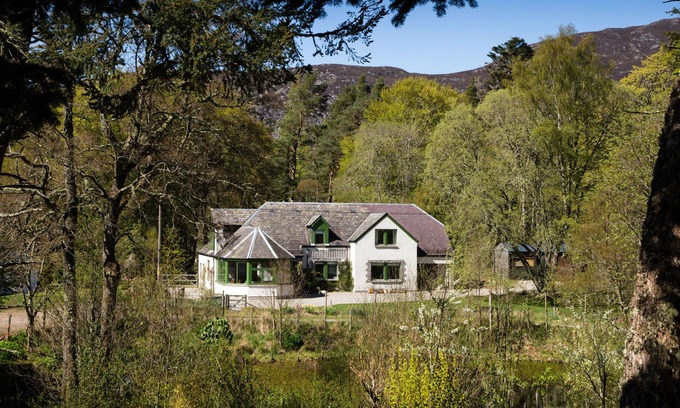 Newtonmore House | Comfortable Highland Lodge, just 20 minutes from Aviemore