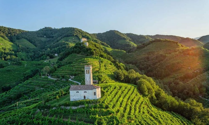 Farra di Soligo Apartment | Comfortable house - garden and parking