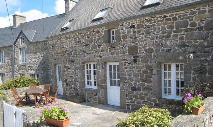 Flamanville Cottage | Comfortable House in Flamanville with Terrace and BBQ