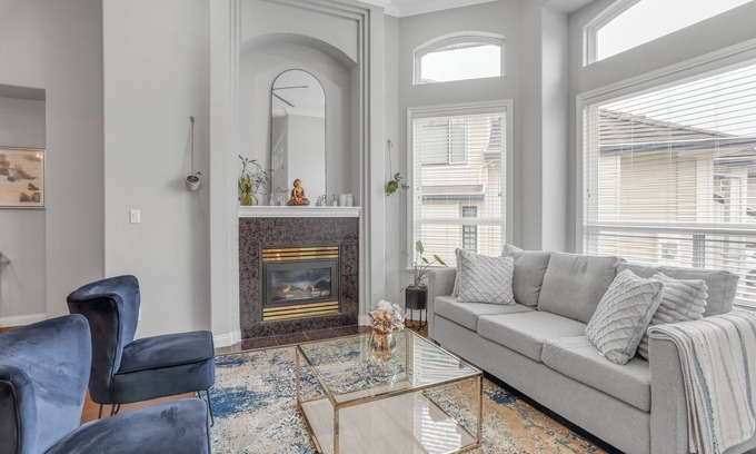 Fleetwood House | Comfortable Spacious Home