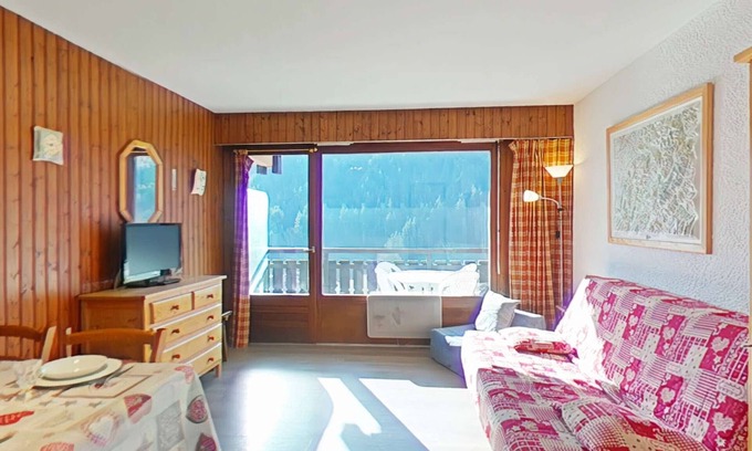 Le Grand-Bornand Apartment | Comfortable studio with parking in Grand Bornand
