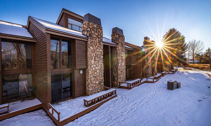 Jackson Hole House | Comfortable townhome with amazing views, private sauna, fireplace, deck & WIFI