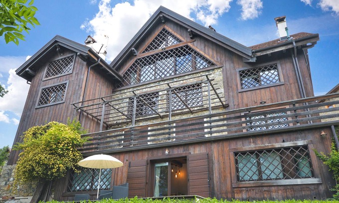 Ovaro Apartment | Comfortable vacation apartment with mountain panorama in a quiet location.