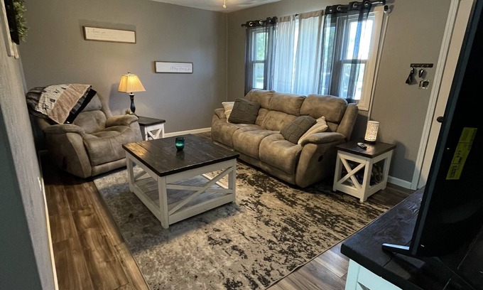 Colby House | Comfy 3 bedroom house in Colby.