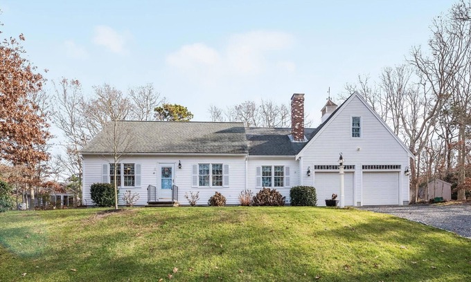 Dennis House | Comfy Cape Home: Close to Mayflower Beach, golf course, and Downtown