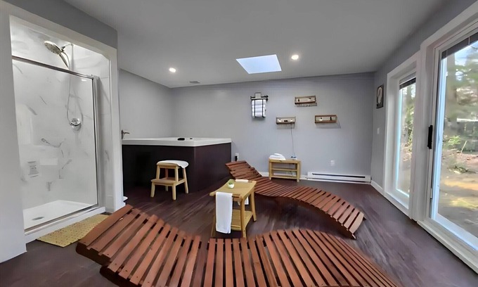 Tannersville Cottage | Comfy Cottage!