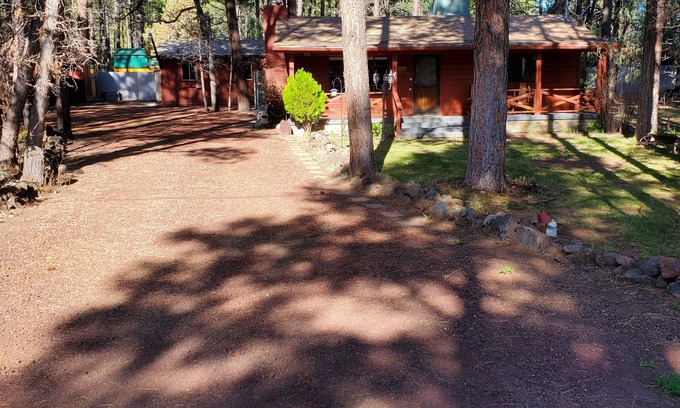 Pinetop-Lakeside House | Comfy Cozy Forest Home/Rainbow Lake Neighborhood