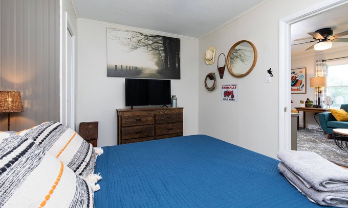 Candler Cottage | Comfy Dog Friendly Cottage w/Large Fenced Yard