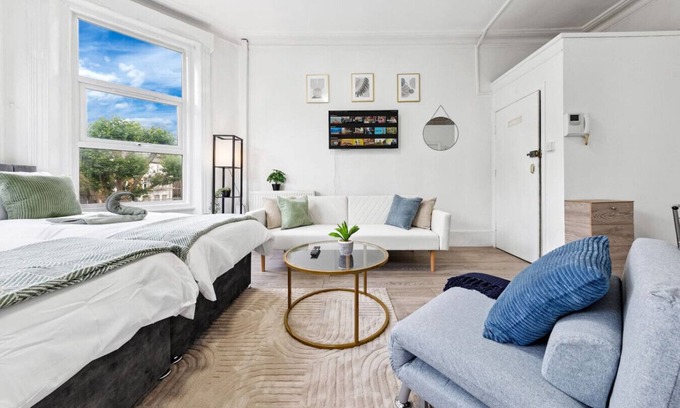 Fortune Green Apartment | Comfy & Modern Flat -15mins To City -Train Station