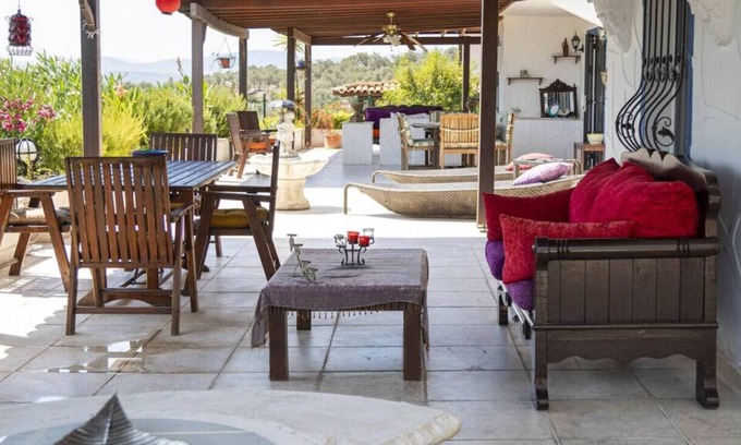 Bogazici House | Comfy Triplex near Beach with Garden in Bodrum