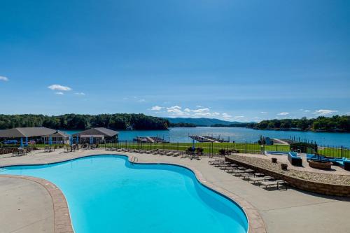 Huddleston Apartment | Community Pools and Beach Smith Mountain Lake Condo
