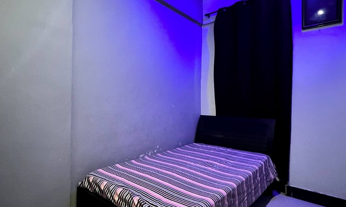 D.H.A. Bed & Breakfast | Compact, Clean, Affordable