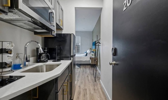 Middletown Apartment | Compact Studio Suite Couples or Solo Travelers