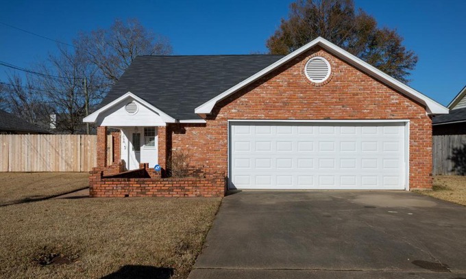 Alexandria House | Complete Privacy Desired Area