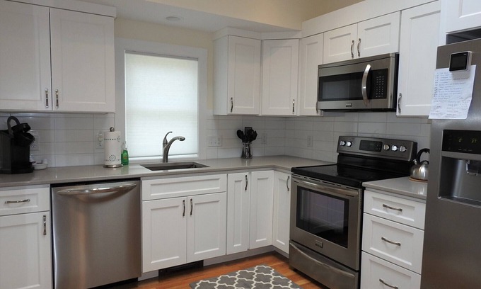 West Hyannisport House | COMPLETE RENOVATION Cragville Beach West Hyannisport