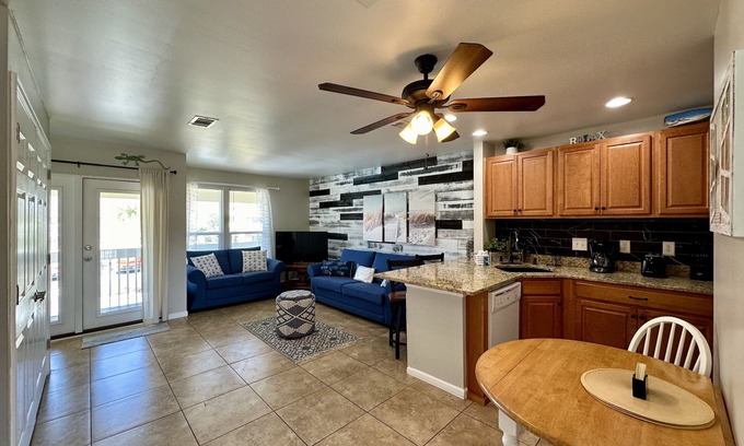 Holiday Isle Condo | Condo #8215 – Overlooks the Sparkling Pool and Features Granite Countertops!