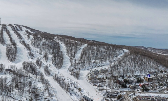 Bromont Ski Chalet | Condo Directement au Pied des Pistes