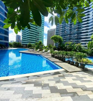 Luzon Apartment | Condo in Makati