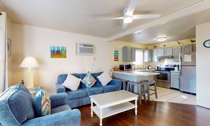 Caine Woods Condo | Condo Less than Two Miles to the Ocean with Pool, Fast WiFi, and Private W/D