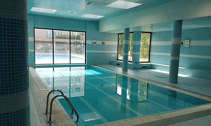 Mafamude Apartment | Condominium in SPA, 2 Swimming pools, gym, sauna, Turkish bath, garage, 170 m from the metro