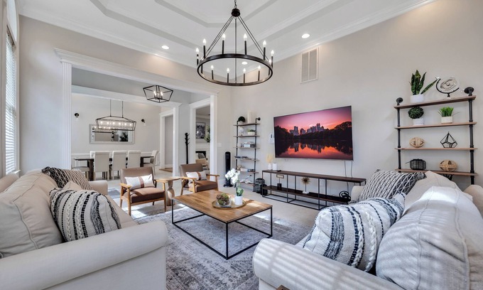 Biltmore Acres House | Conference House Near Emory/CDC w/Arcade