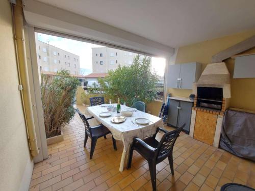 Marseillan Apartment | Confortable 2 pièces cabine, 6 pers, parking à Marseillan-Plage - FR-1-326-839