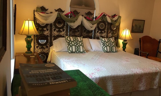 Connellsville Bed & Breakfast | Connellsville Bed and Breakfast