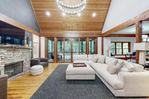 Brevard House | Connestee Escape