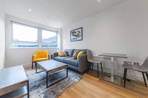 East Grinstead Apartment | Contemporary 1 Bedroom Apartment in East Grinstead