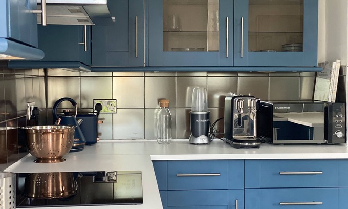Turnham Green Apartment | Contemporary apartment in West London