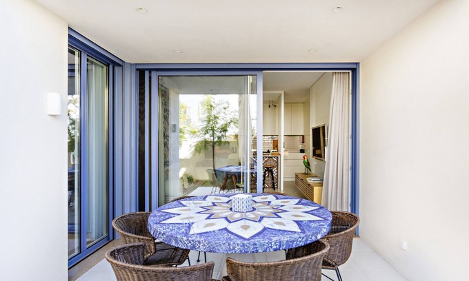 Conceicao e Cabanas de Tavira Apartment | Contemporary, with patio and pool