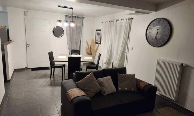 Treveneuc House | Contemporary seaside house