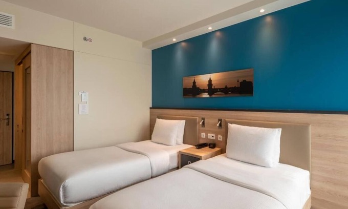 Mitte Hotel | Convenience Meets Comfort! Enjoy Our Centrally Located Hotel Near Alexanderplatz
