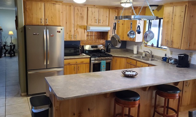 Page House | Convenient Adventure Home on Antelope
