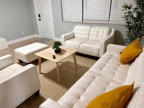 Pompano Beach House | Convenient Location Pompano - Deerfield Beach