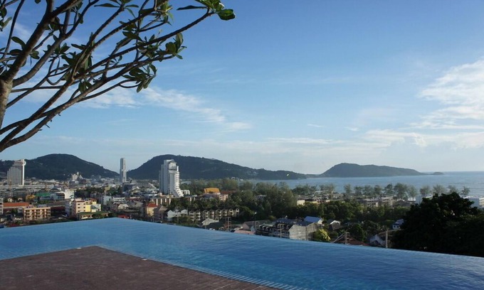 Patong Apartment | Convenient sea view apartment at The Unity