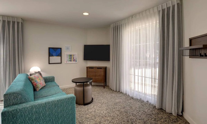 San Jose Hotel | Convenient Stay in San Jose! 2 Convenient Units, Free Breakfast, Full Kitchen!