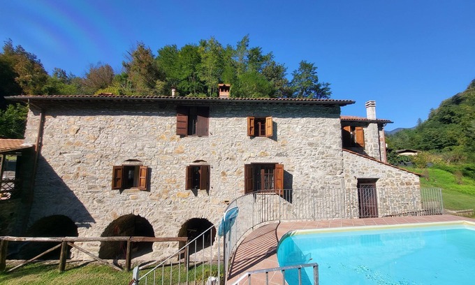 Coreglia Antelminelli Villa | Converted Mill, Riverside, Pure peace! Walk to village. WIFI