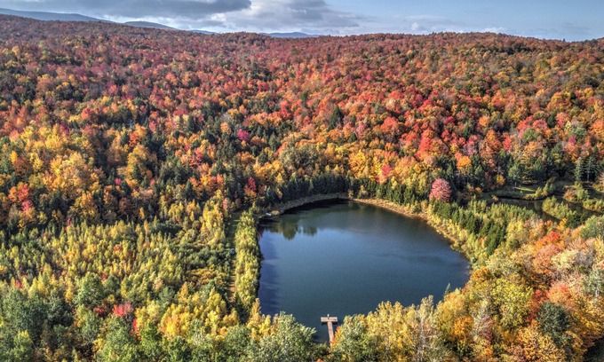 Bolton-Ouest Ski Chalet | Cool and cosy shack with private lake