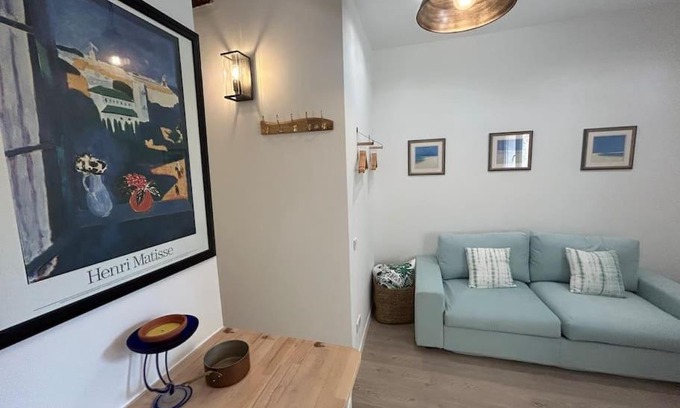 Cotignac Apartment | Cool Blue Cotignac Studio in the heart of the village