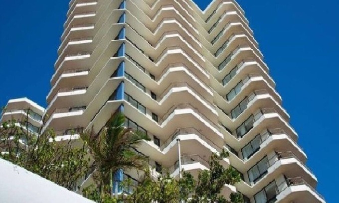 Coolangatta Resort | COOLANGATTA BEAUTIFUL ABSOLUTE BEACH FRONT APART AVAILABLE 5TH - 12TH JAN 2024